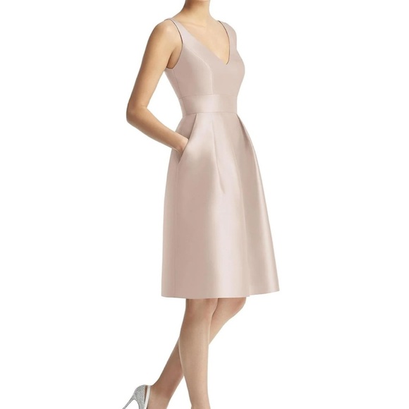 ALFRED SUNG Dresses & Skirts - ALFRED SUNG Blush Midi Dress